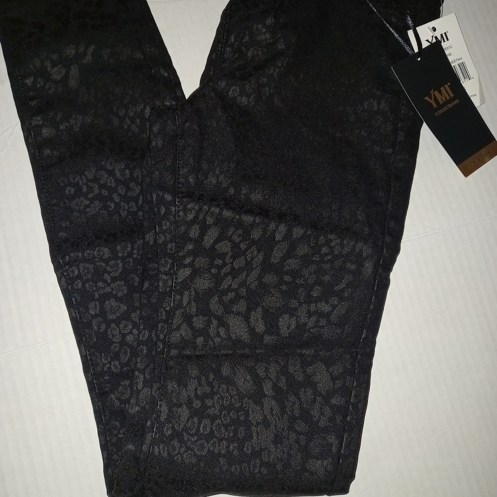 YMI Skinny Jeans size Small
